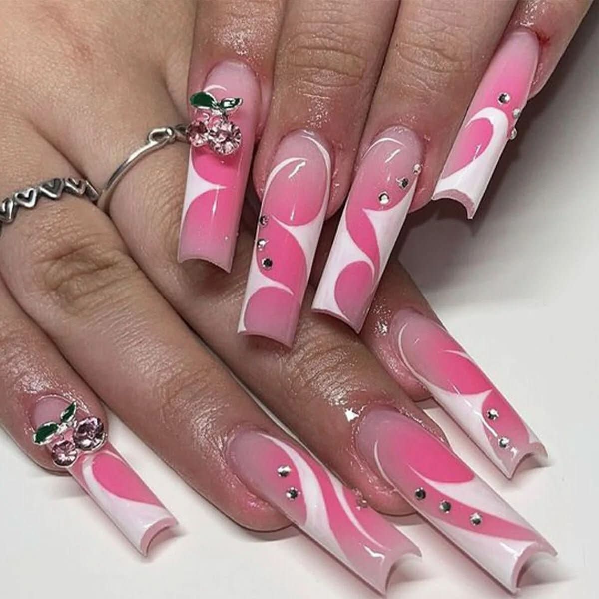 Presson Chic – 24 Rosa Kunstnägel mit Kleber für schnellen Salonlook - sellene.de