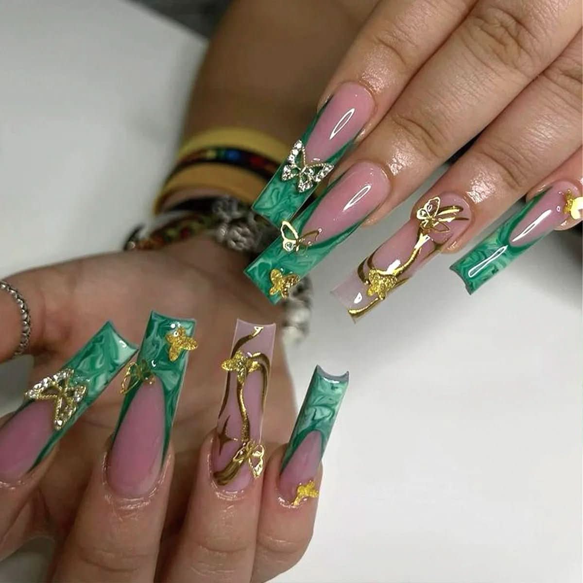 Presson Chic – 24 Rosa Kunstnägel mit Kleber für schnellen Salonlook - sellene.de
